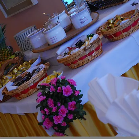 מלון Stella Maris 3*