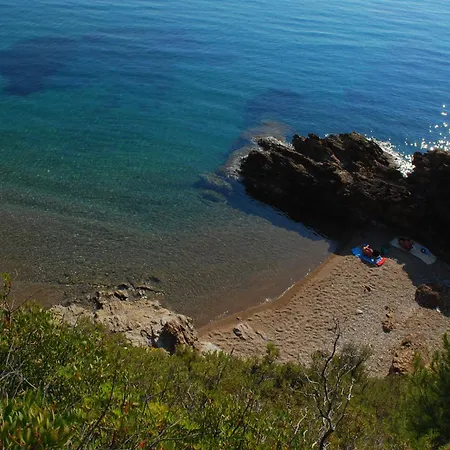 מלון Stella Maris 3*