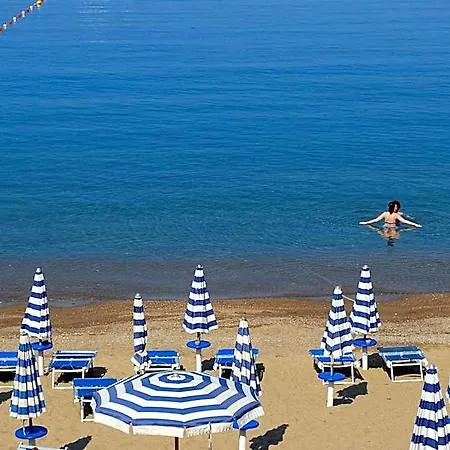 Hotel Stella Maris 3*