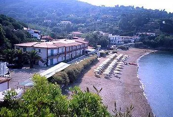 Stella Maris Hotel 3*